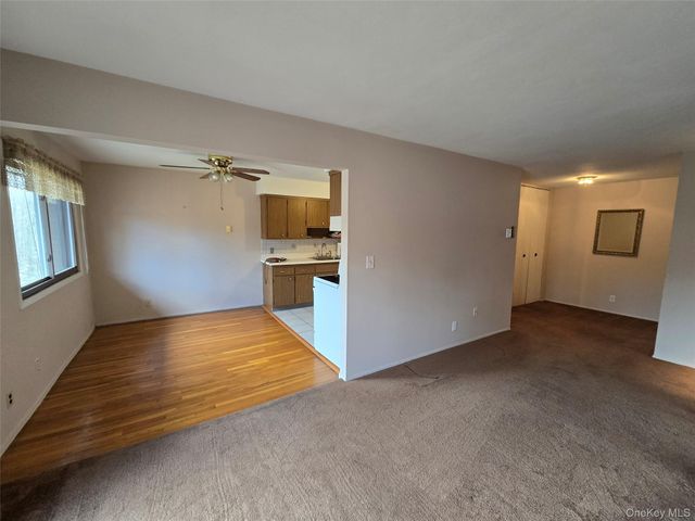 10 Oakwood Terrace 26, New Windsor, NY 12553