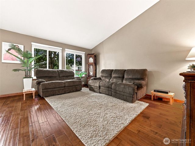 13711 SE 199th Place, Renton, WA 98058