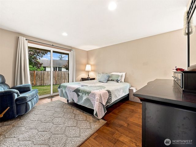 13711 SE 199th Place, Renton, WA 98058