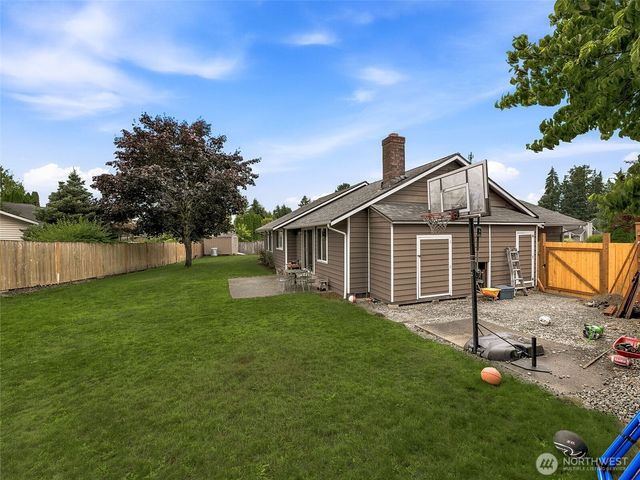 13711 SE 199th Place, Renton, WA 98058