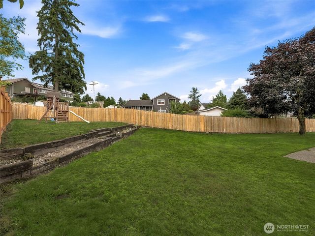 13711 SE 199th Place, Renton, WA 98058