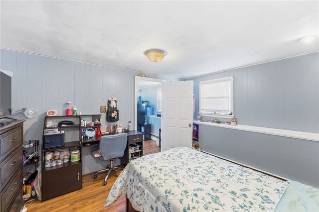 34 Commack Road, East Providence, RI 02914