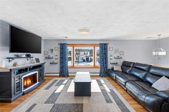 34 Commack Road, East Providence, RI 02914