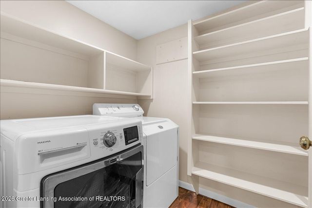 404 Chanticleer Trail, Lansing, MI 48917