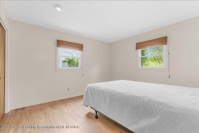 404 Chanticleer Trail, Lansing, MI 48917