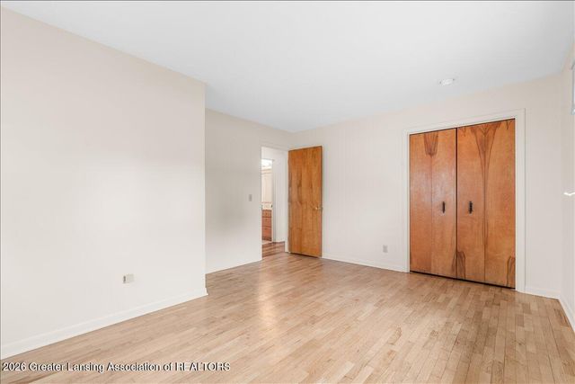 404 Chanticleer Trail, Lansing, MI 48917