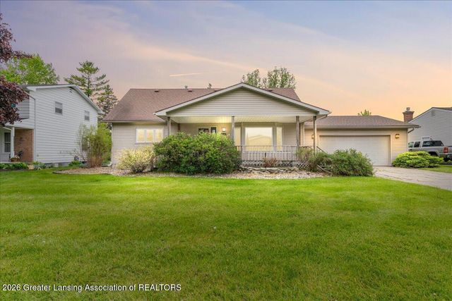 404 Chanticleer Trail, Lansing, MI 48917