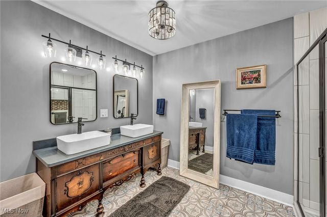 11579 Girdled Road, Concord, OH 44077