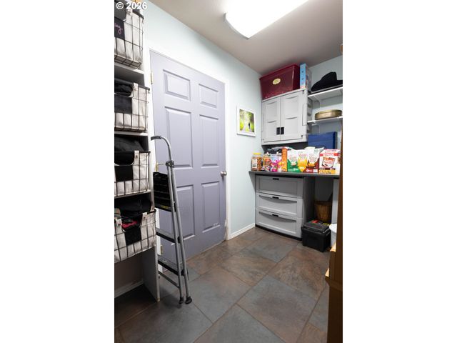 60908 Stackland Rd, Cove, OR 97824