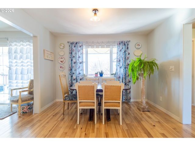 60908 Stackland Rd, Cove, OR 97824