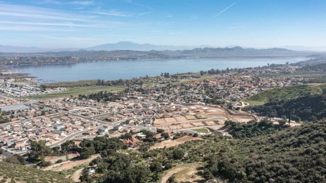 11 Bowmore, Lake Elsinore, CA 92530