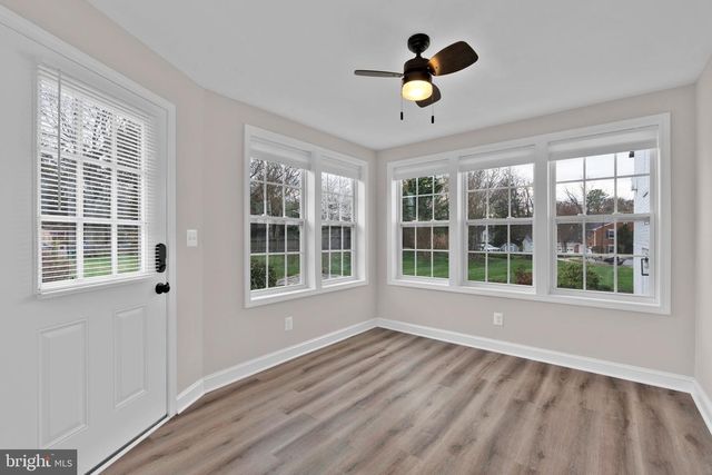 2215 LIDA CT, Alexandria, VA 22306