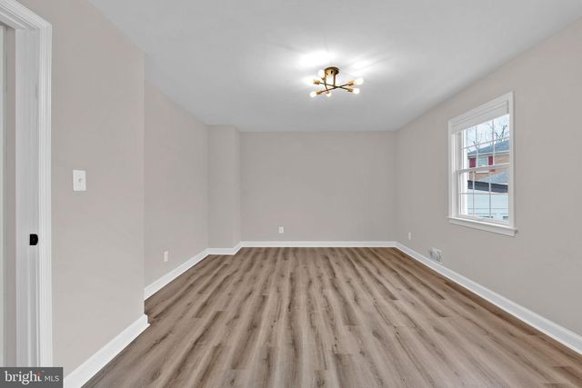 2215 LIDA CT, Alexandria, VA 22306