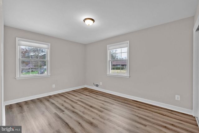 2215 LIDA CT, Alexandria, VA 22306