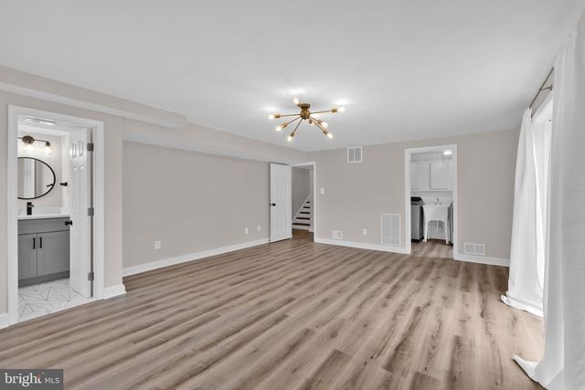 2215 LIDA CT, Alexandria, VA 22306