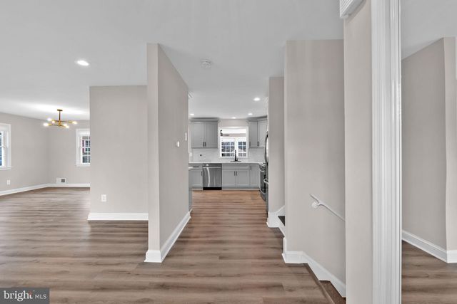 2215 LIDA CT, Alexandria, VA 22306