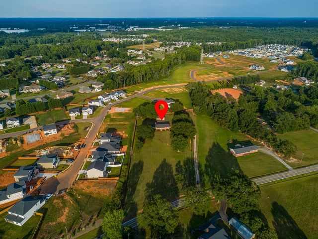 1326 Mount Zion Road, Spartanburg, SC 29303