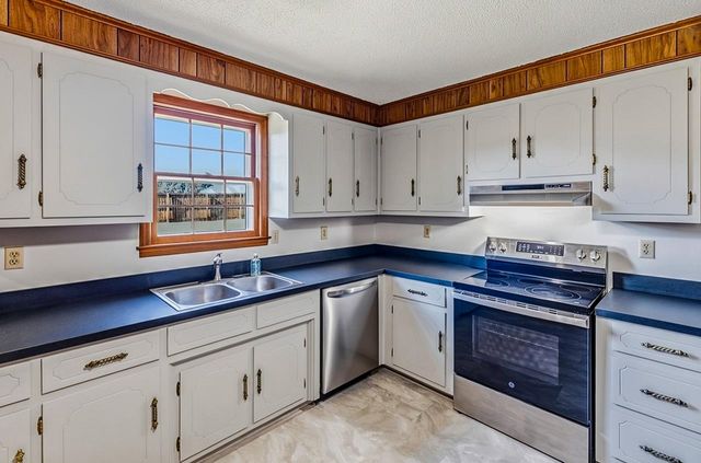 1326 Mount Zion Road, Spartanburg, SC 29303