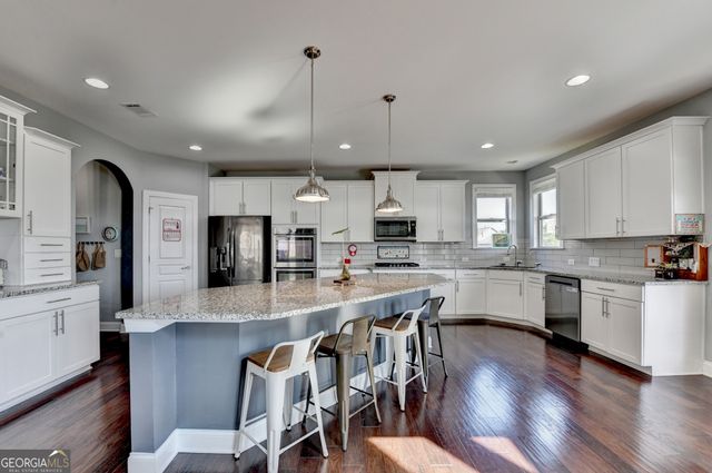 4071 Woodward Walk Lane, Suwanee, GA 30024