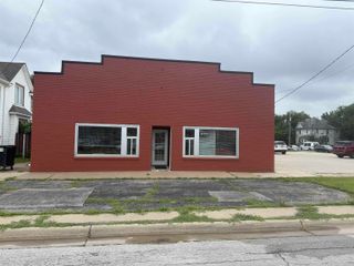 308 E 7th Street, Waterloo, IA 50703