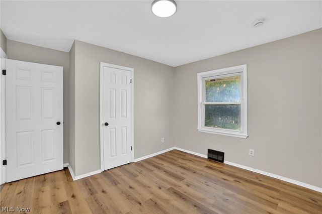 303 S Green Road, South Euclid, OH 44121