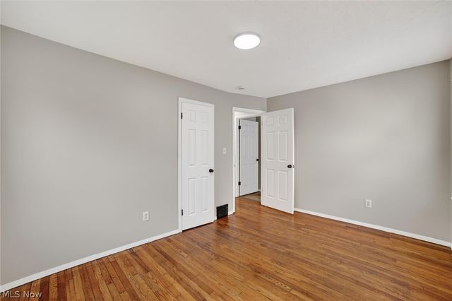 303 S Green Road, South Euclid, OH 44121
