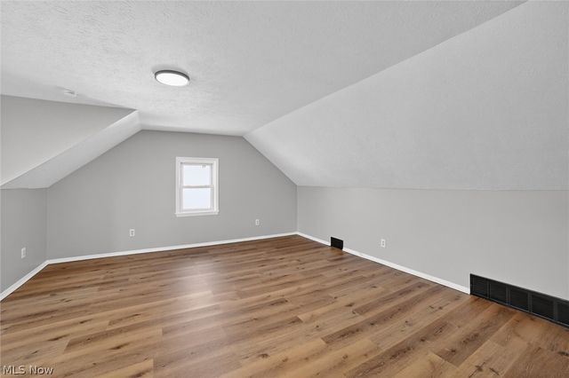303 S Green Road, South Euclid, OH 44121