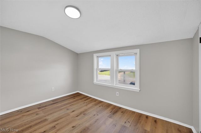 303 S Green Road, South Euclid, OH 44121