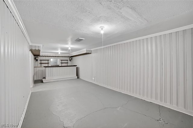 303 S Green Road, South Euclid, OH 44121
