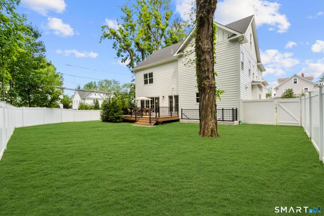 89 Indian Field Road, Greenwich, CT 06830