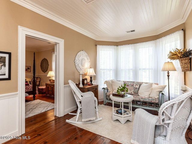612 College Street, Clinton, NC 28328