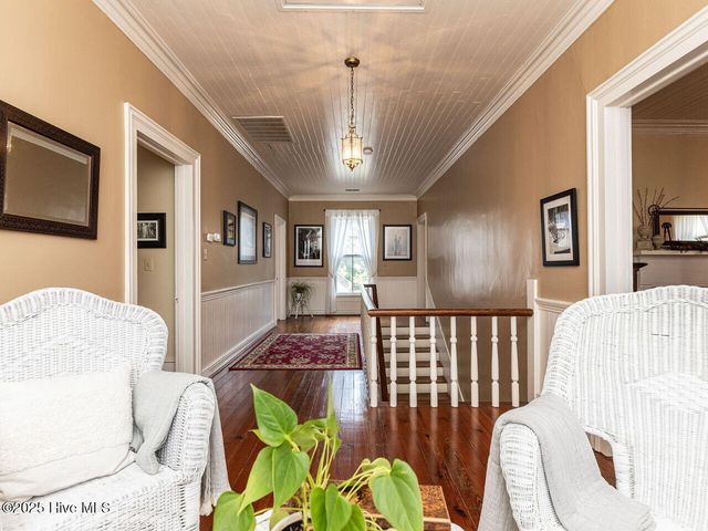 612 College Street, Clinton, NC 28328