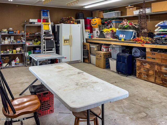 612 College Street, Clinton, NC 28328