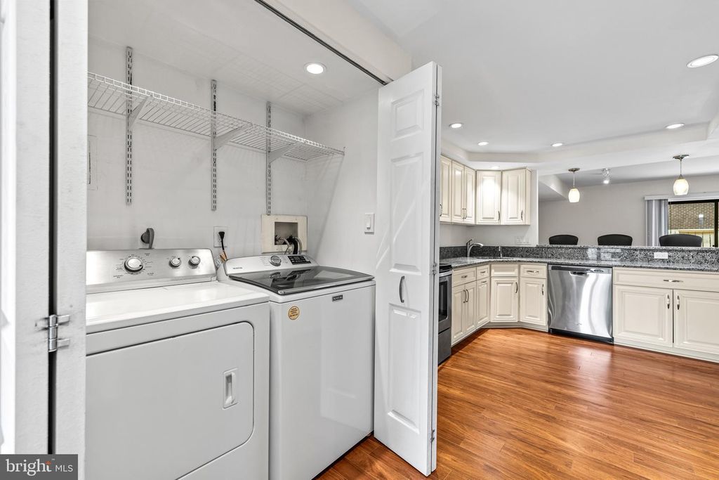 Image 17 of property listing at 11 TANNER CT #G, Baltimore, MD 21208