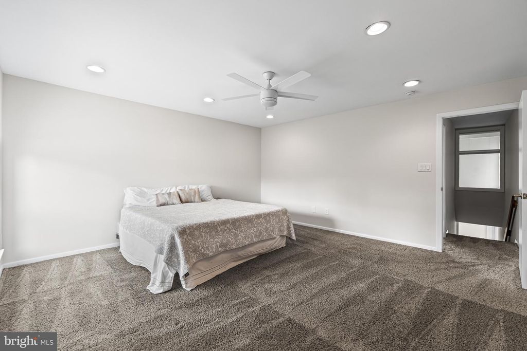 Image 30 of property listing at 11 TANNER CT #G, Baltimore, MD 21208