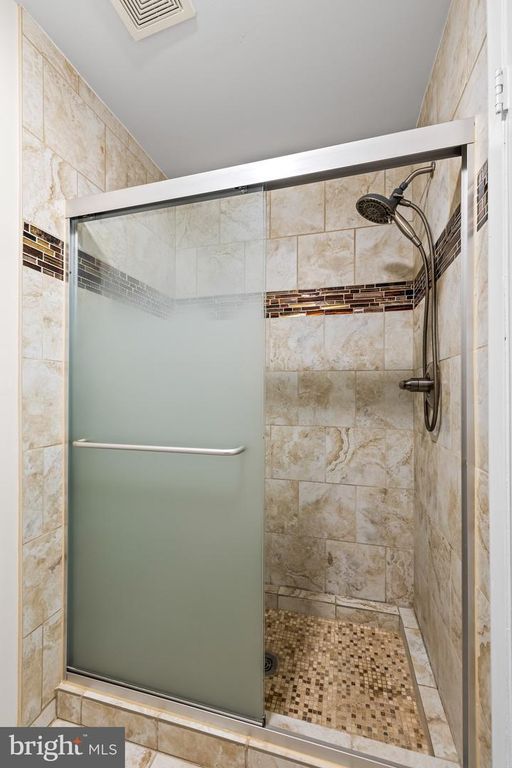 Image 33 of property listing at 11 TANNER CT #G, Baltimore, MD 21208