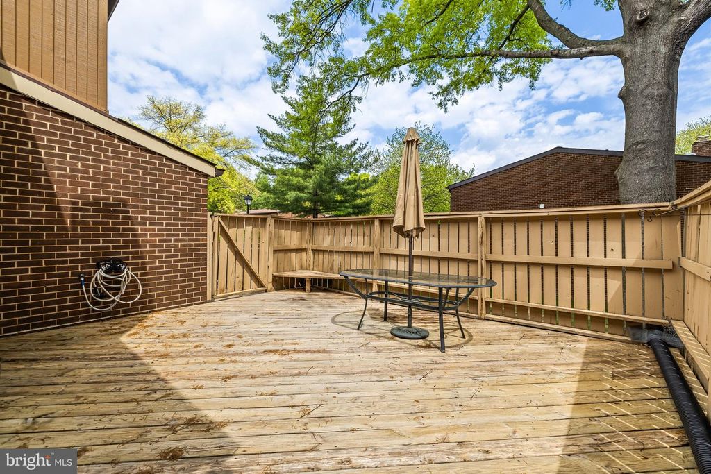 Image 35 of property listing at 11 TANNER CT #G, Baltimore, MD 21208