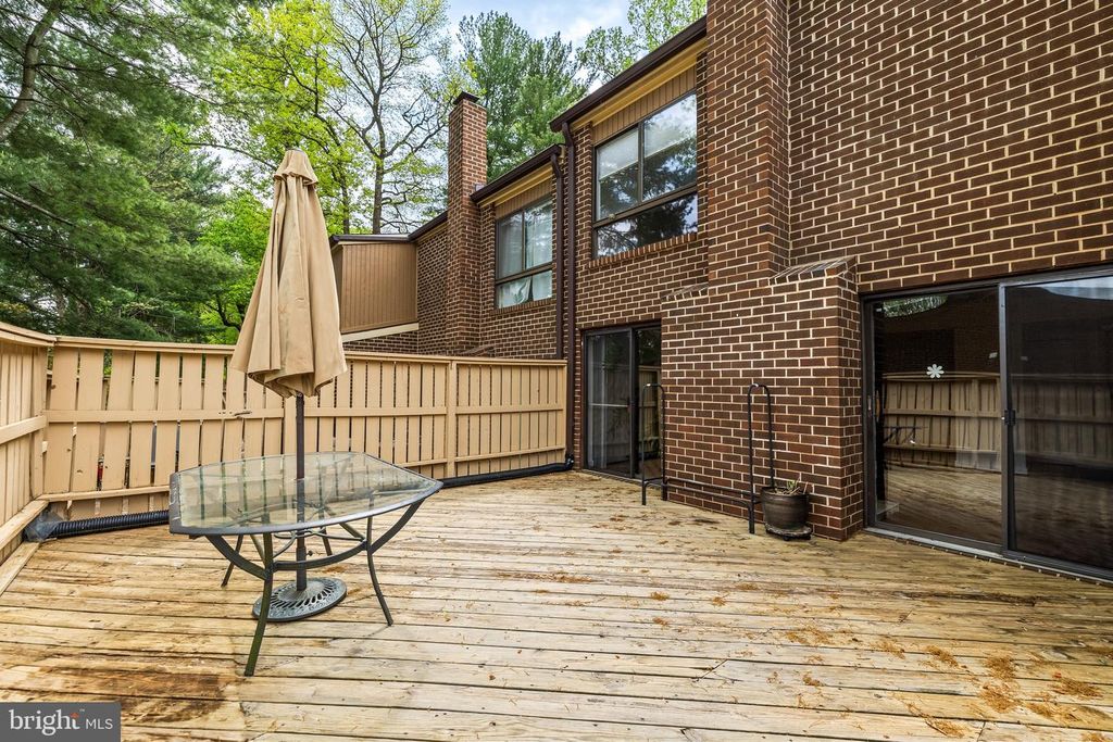 Image 36 of property listing at 11 TANNER CT #G, Baltimore, MD 21208