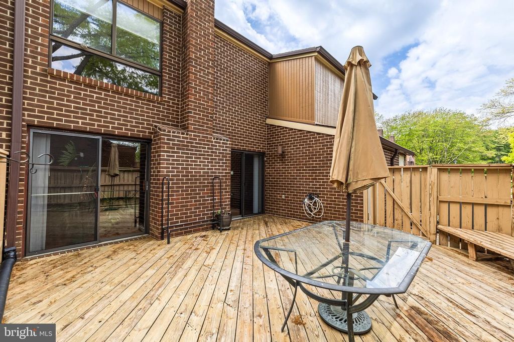 Image 37 of property listing at 11 TANNER CT #G, Baltimore, MD 21208