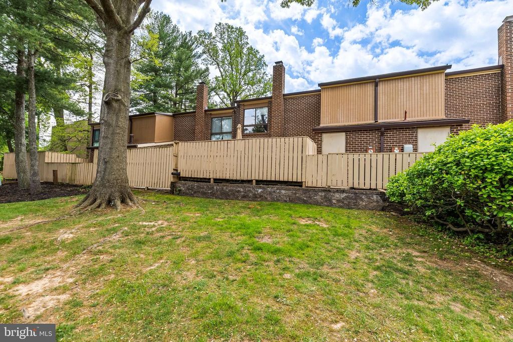 Image 38 of property listing at 11 TANNER CT #G, Baltimore, MD 21208