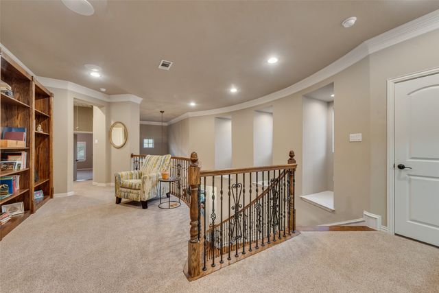 2111 N Hill Drive, Irving, TX 75038