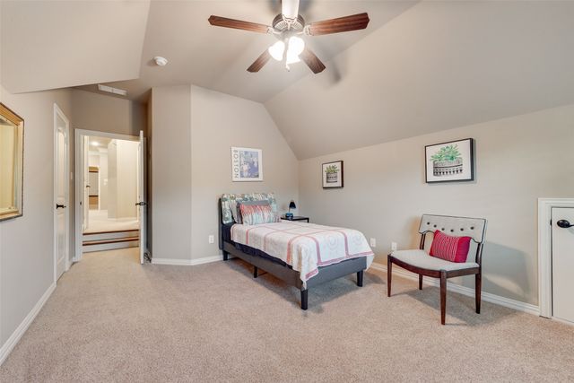 2111 N Hill Drive, Irving, TX 75038