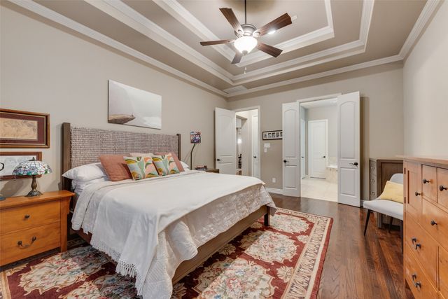 2111 N Hill Drive, Irving, TX 75038