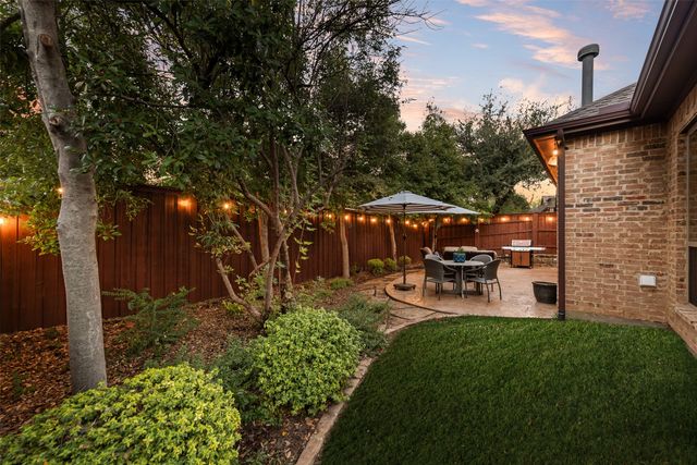 2111 N Hill Drive, Irving, TX 75038