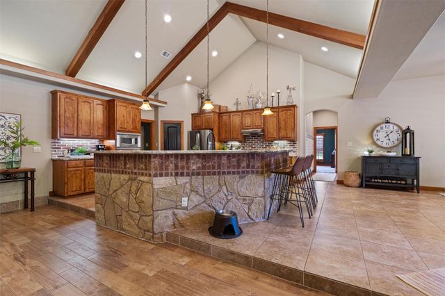 200 Little River RD, Liberty Hill, TX 78642