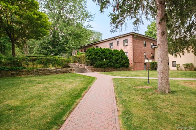 1217 California Road A-23, Eastchester, NY 10709