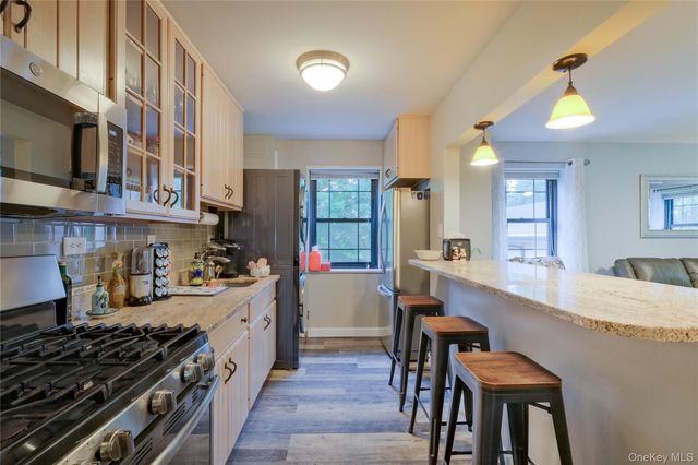 1217 California Road A-23, Eastchester, NY 10709