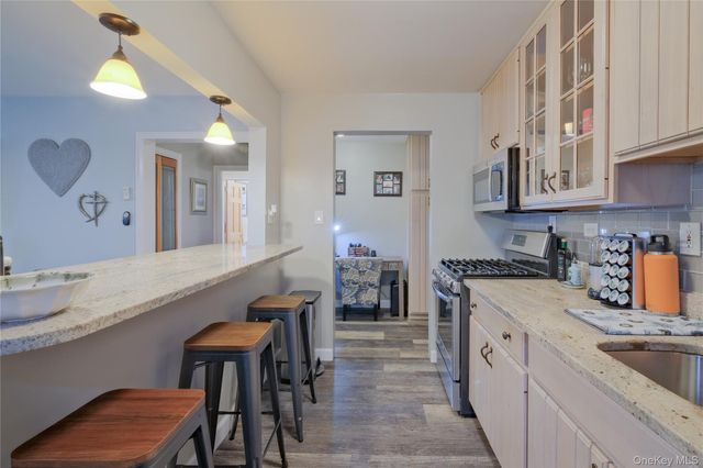 1217 California Road A-23, Eastchester, NY 10709