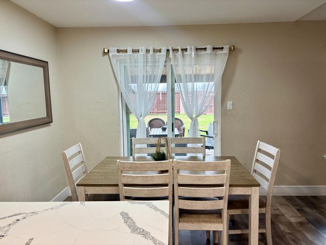 212 Jubilee Way, Rio Linda, CA 95673