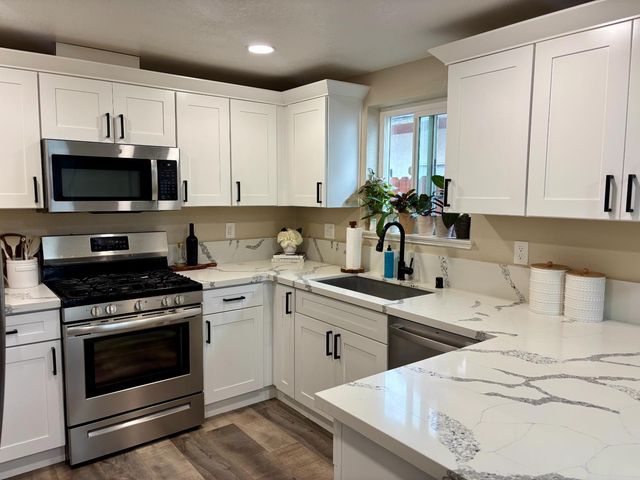 212 Jubilee Way, Rio Linda, CA 95673